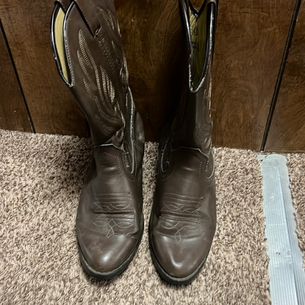 Women’s boots